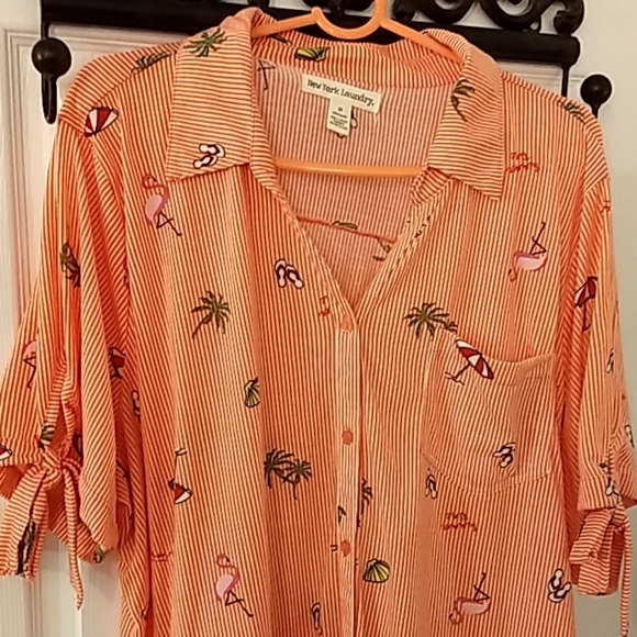 Top - Picture 2 of 10